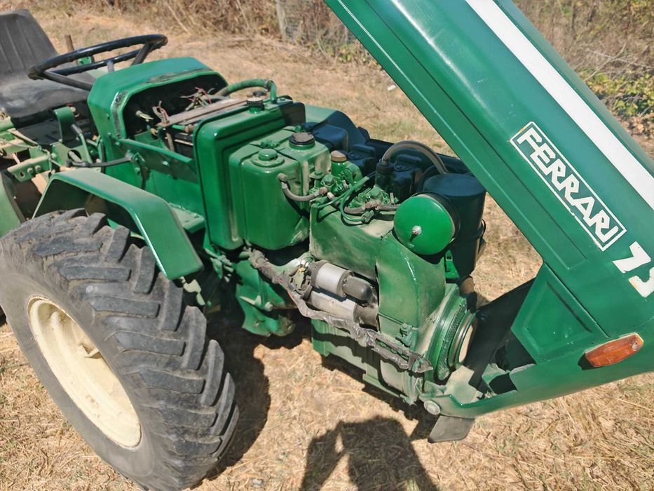 Trator Ferrari 75