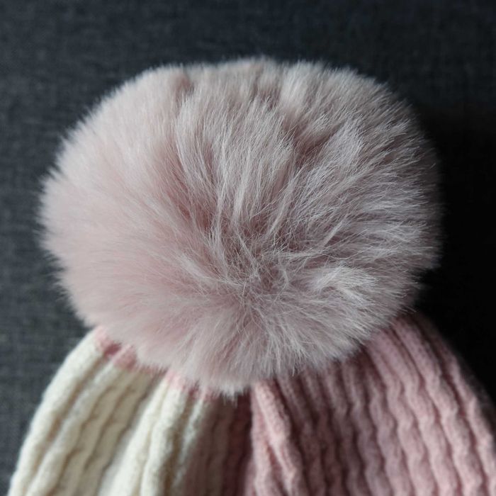 Czapka zimowa z pomponem