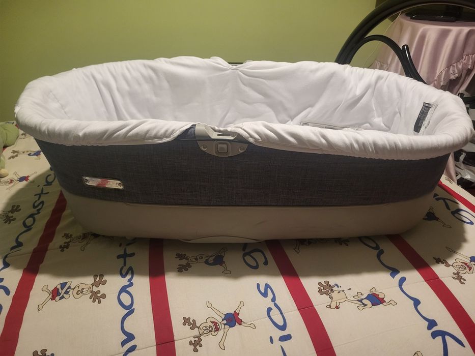 Carrinho de bebé da bébécar