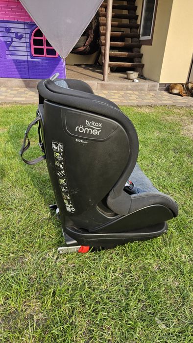 Дитяче крісло Britax-romer trifix 2 i-size