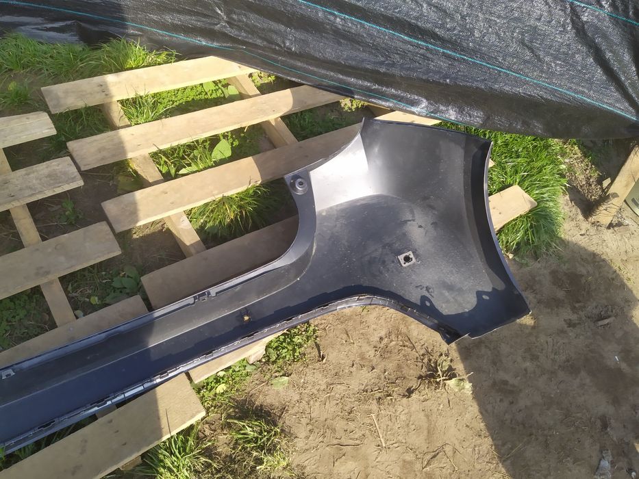 Zderzak tył tylny Toyota Yaris IV 4 20-  4x PDC