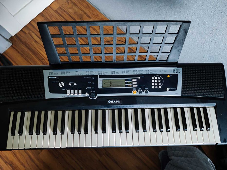 Keyboard Yamaha YPT-210