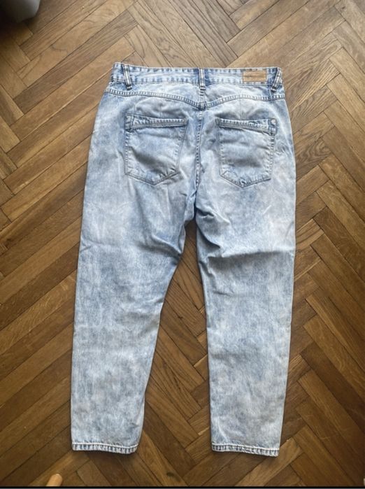 Jeansy Acid wash z dziurami Diverse marmurkowe M