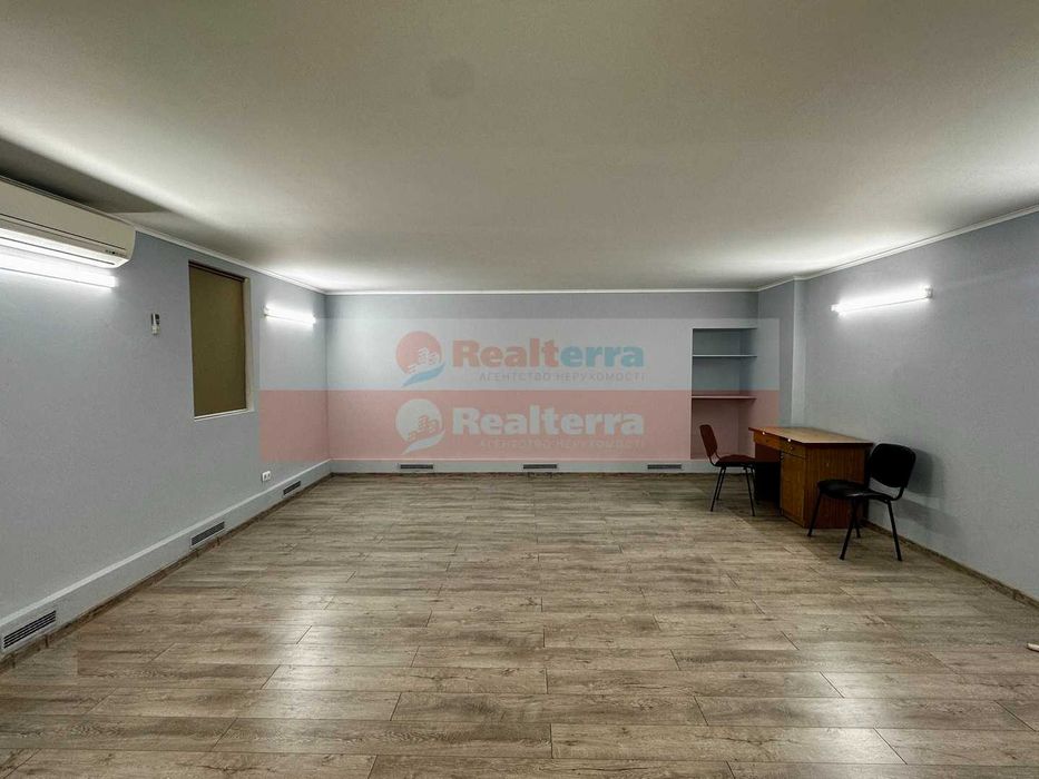 Без % Панаса Мирного, 9-Б. Печерський район, 85 кв.м.