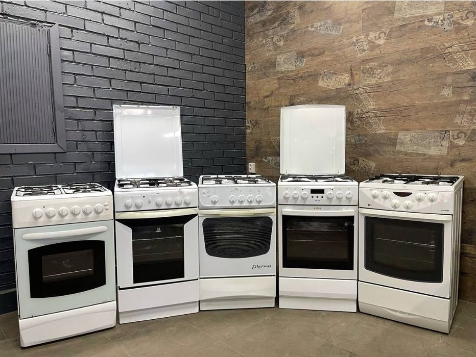 Комбінована плита / газова плита з електричною духовкою. Склад-магазин