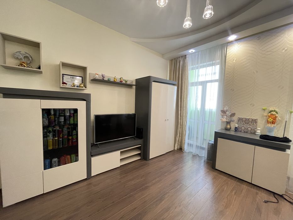 3-кімнатна, Центр, Печерськ, метро Печерська, вул. Коновальця 36-Е