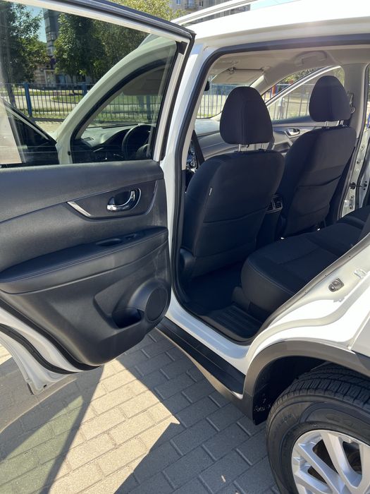 Nissan rogue 2018