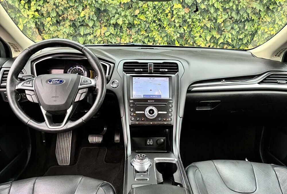 Ford Fusion Energi Titanium      2019