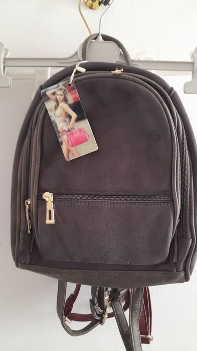 Mochilas senhora, D.GREY.