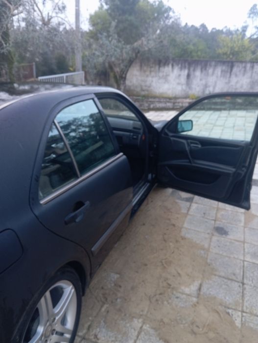 Mercedes e220 96