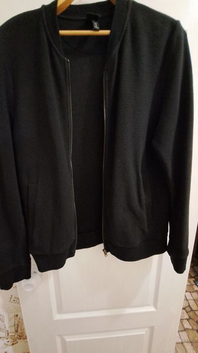 Кофта чорна ,чоловіча.