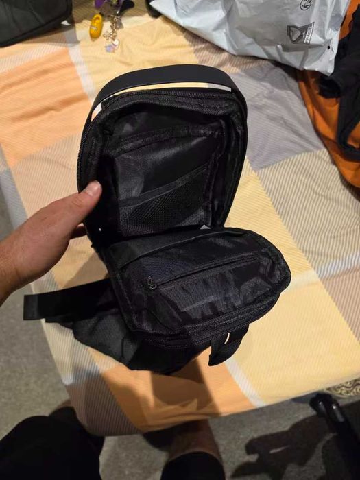 Męska wielofunkcyjna antykradzieżowa torba na ramię USB