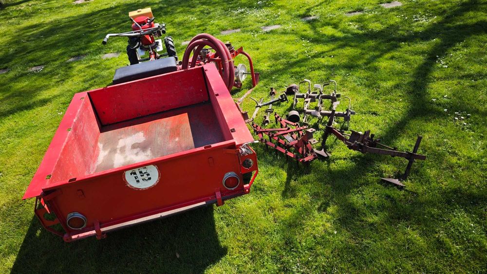 Ciągnik ogrodniczy ROBI 151