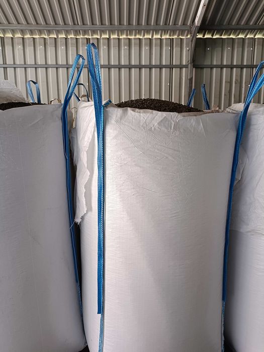 Pellet słonecznikowy przesiewany pelet opał w worki 30 kg słonecznika