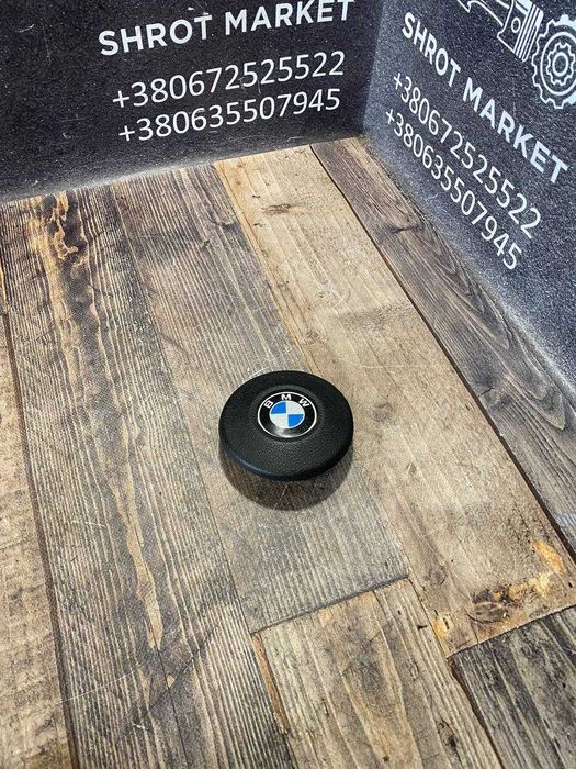 Накладка закглушка кнопка сигналу керма руля BMW E30 / E28 / E24 / E23 3233--1155293  ІДЕАЛ