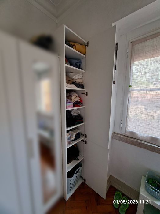 Armário alto IKEA METOD com portas e prateleiras – branco VALLSTENA