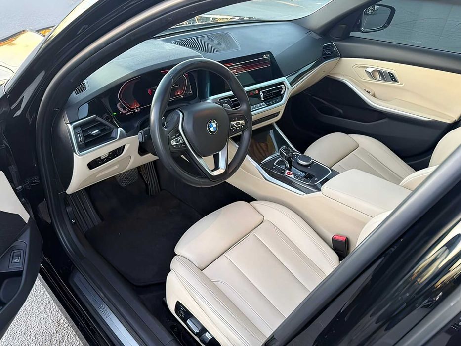 BMW 3 Series      2020