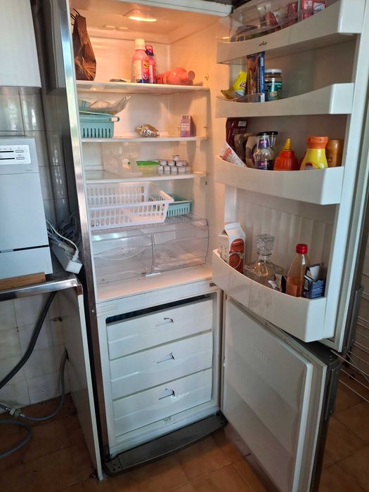 Frigorifico a funcionar