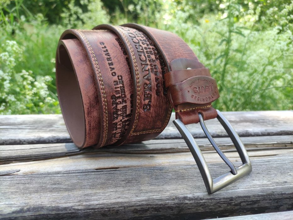 Кожаный бордовый мужской ремень Levis, ширина 4.5 см