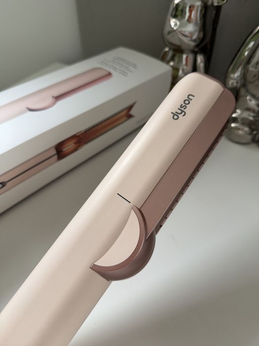 Dyson airstrait утюжок фен дайсон