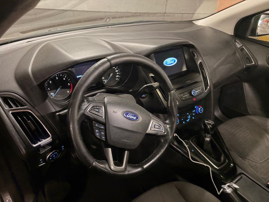Ford Focus — fotografia 9