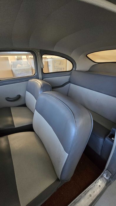 Carro VOLVO 444 Marreco