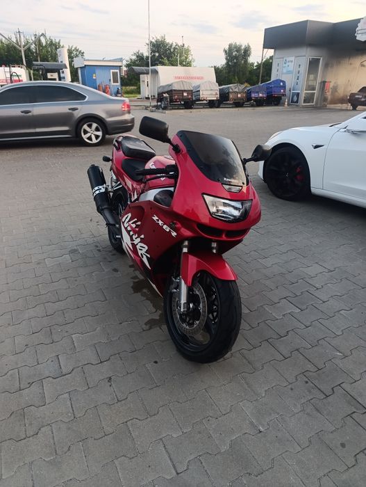 Продам Kawasaki zx6r 1997