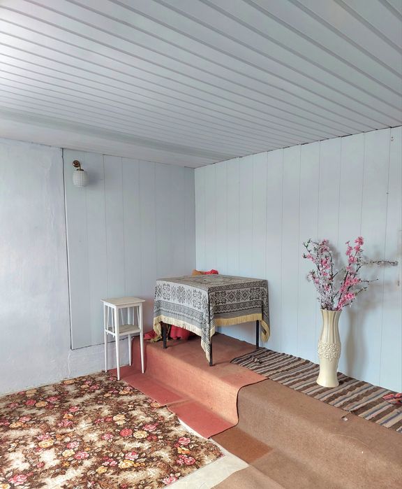 Продам  крепкий дом в пригороде Черноморска