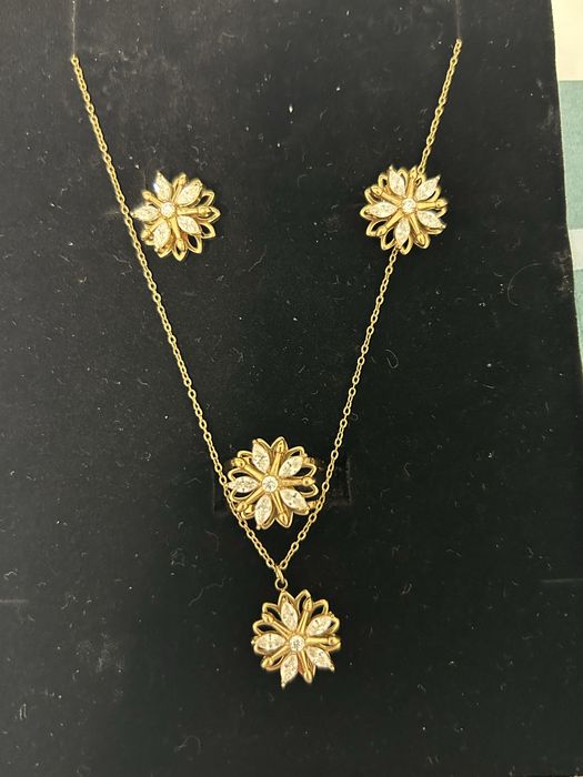 Conjunto em aço novo