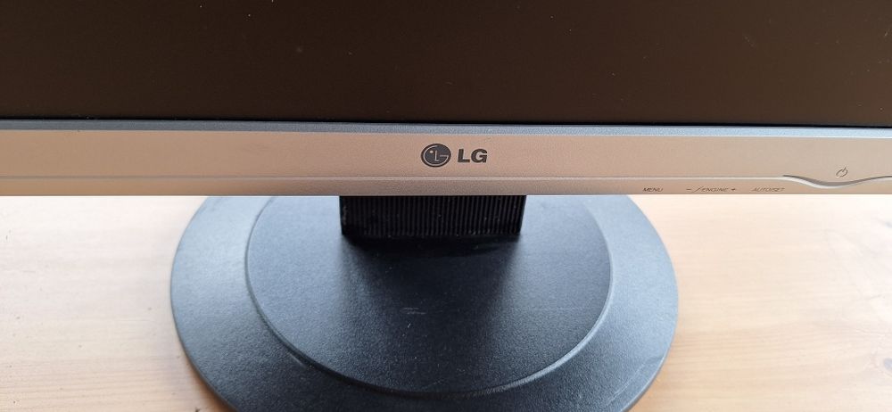 okazja! Monitor LG Flatron L1732s