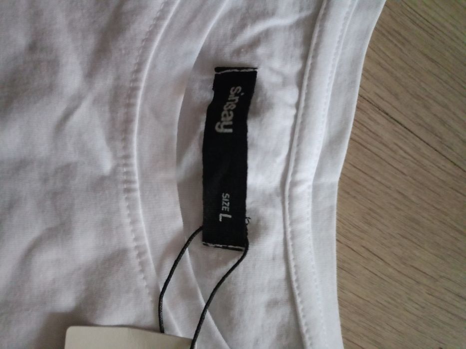 Nową koszulka damska