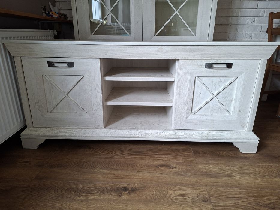 Szafka RTV KASHMIR (Agata, Meble Forte),styl prowansalski,pinia biała