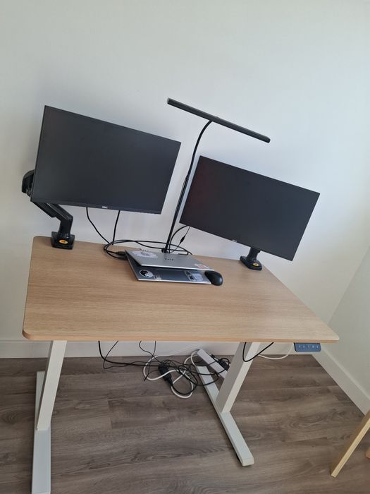 Biurko elektryczne z regulacją wysokości - Stan b.dobry