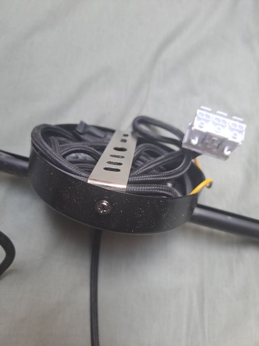 Lampa z trzema kloszami
