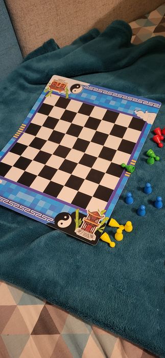 Chińczyk i warcaby Ludo Checkers