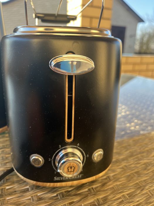 Електрочайник і тостер привезені з Европи