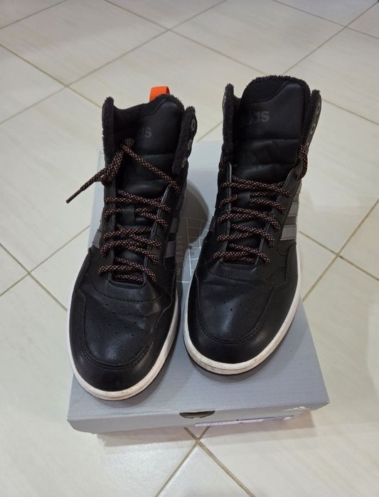 Adidas Hoops 3,0 mind wtr 42 stan bdb