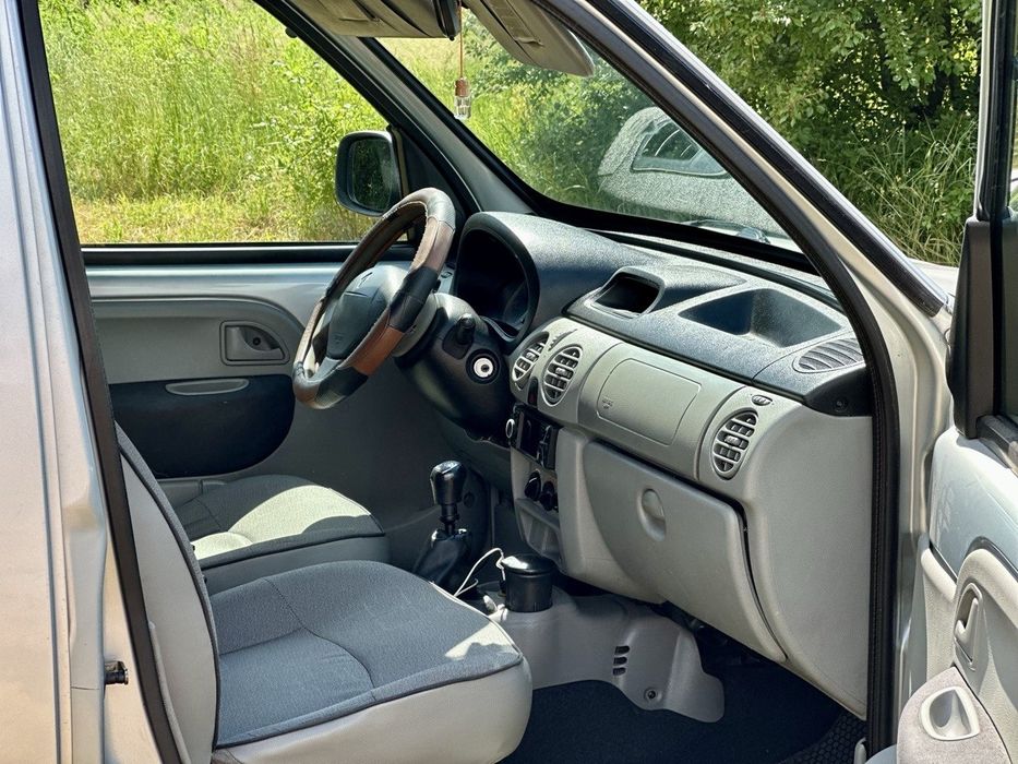 Продажа авто Renault Kangoo
