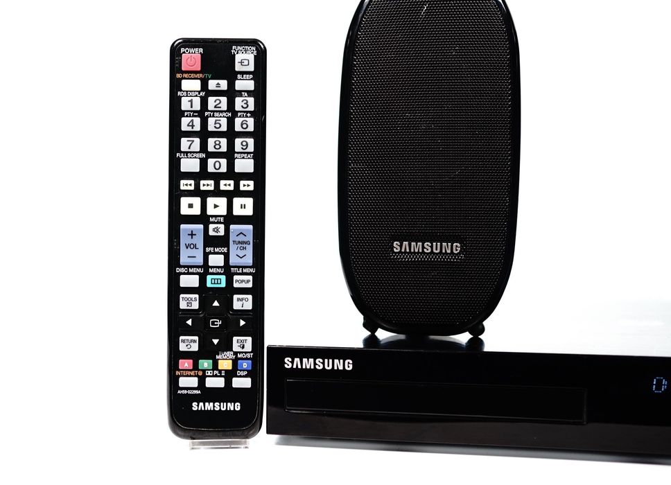 Kino domowe 2.1 Samsung HT-J4200 BLUETOOTH usb DivX Mp3 mkv Blu-Ray