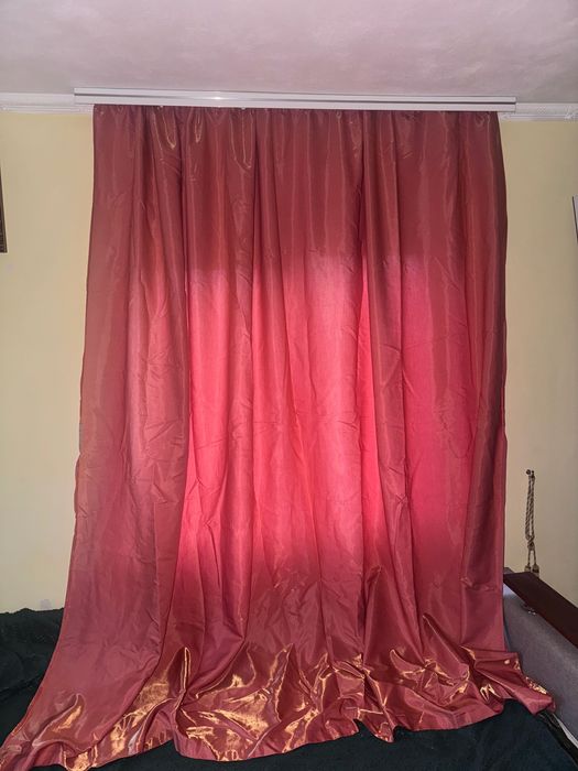 Штора атласна персикова