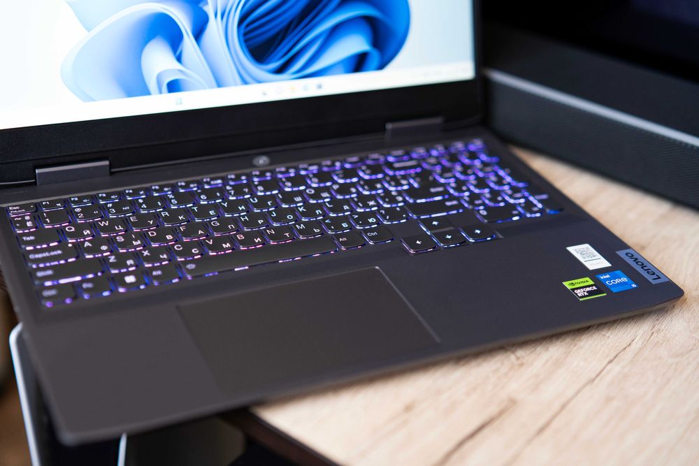 Lenovo LOQ 15 RTX4050 16gb DDR5 Core i5-12450h. Отличный игровой ноут