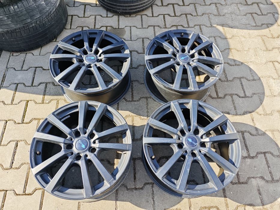 Komplet felg aluminiowych  5x130 8Jx18 VW Touareg Audi Q7 Porshe Merc