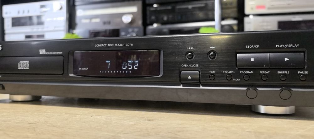 CD-програвач Philips CD 711