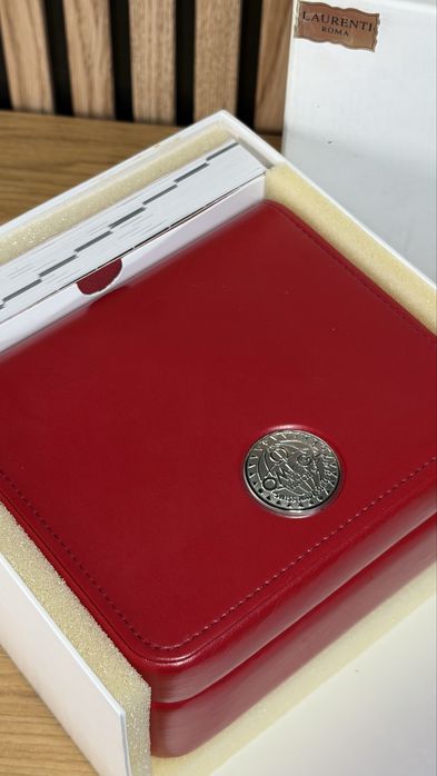 Omega caixa como nova