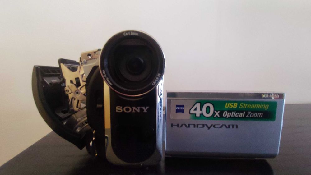Sony HandyCam DCR-HC53E
