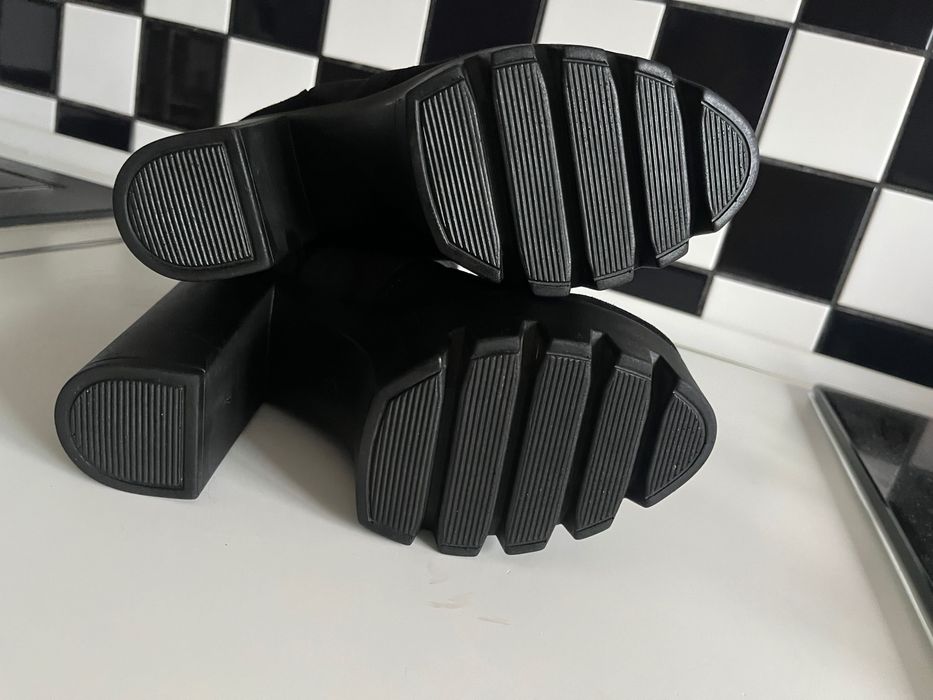 Черевики-ботільони замша 39р