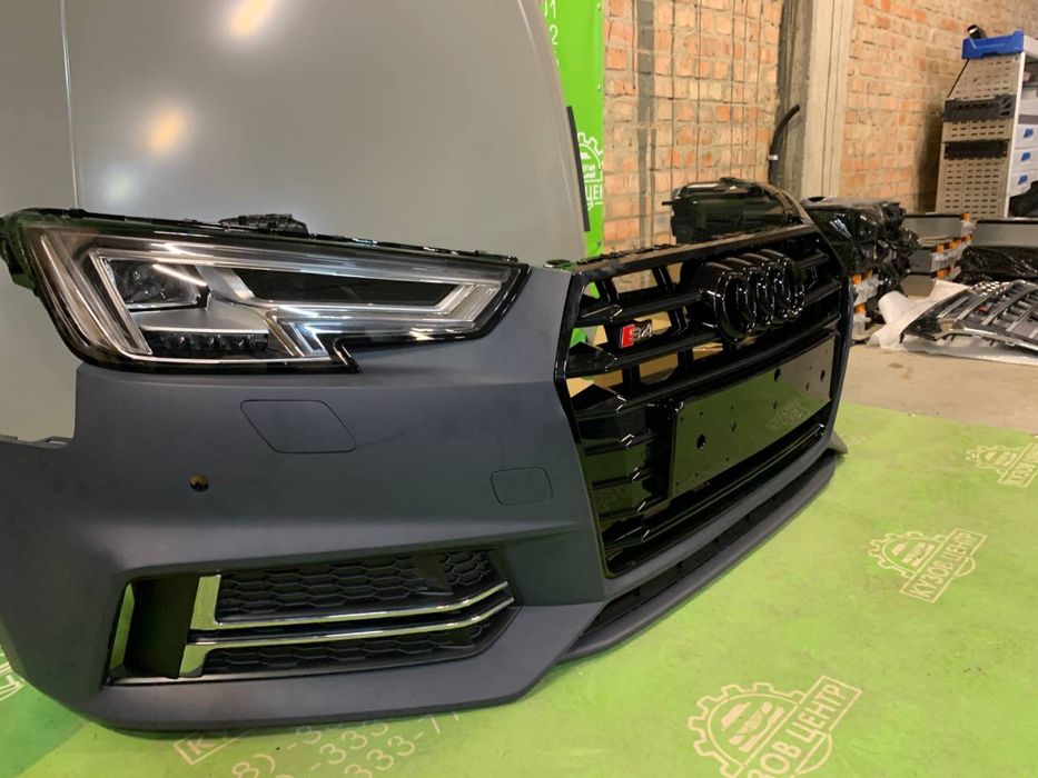Комплект передній Audi A4 B9 2016 - 2020 НАЯВНІСТЬ бампер фара капот