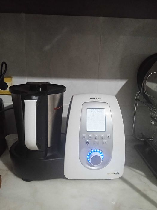 Robô de cozinha Novo
