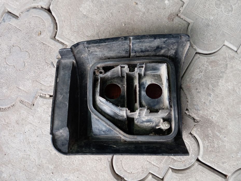 Продам  ліхтар задній лівийна універсал пасат б3