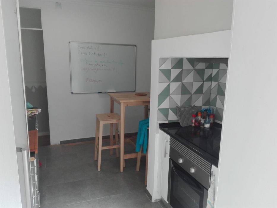 Quarto - Pr Chile - só estudantes - entrada imediata